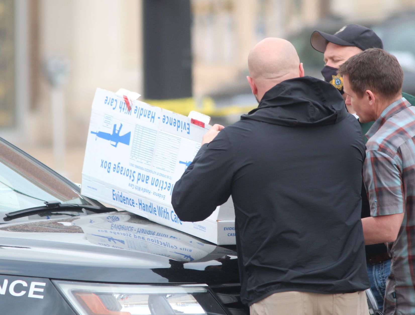 040721jr-officer-shooting-5